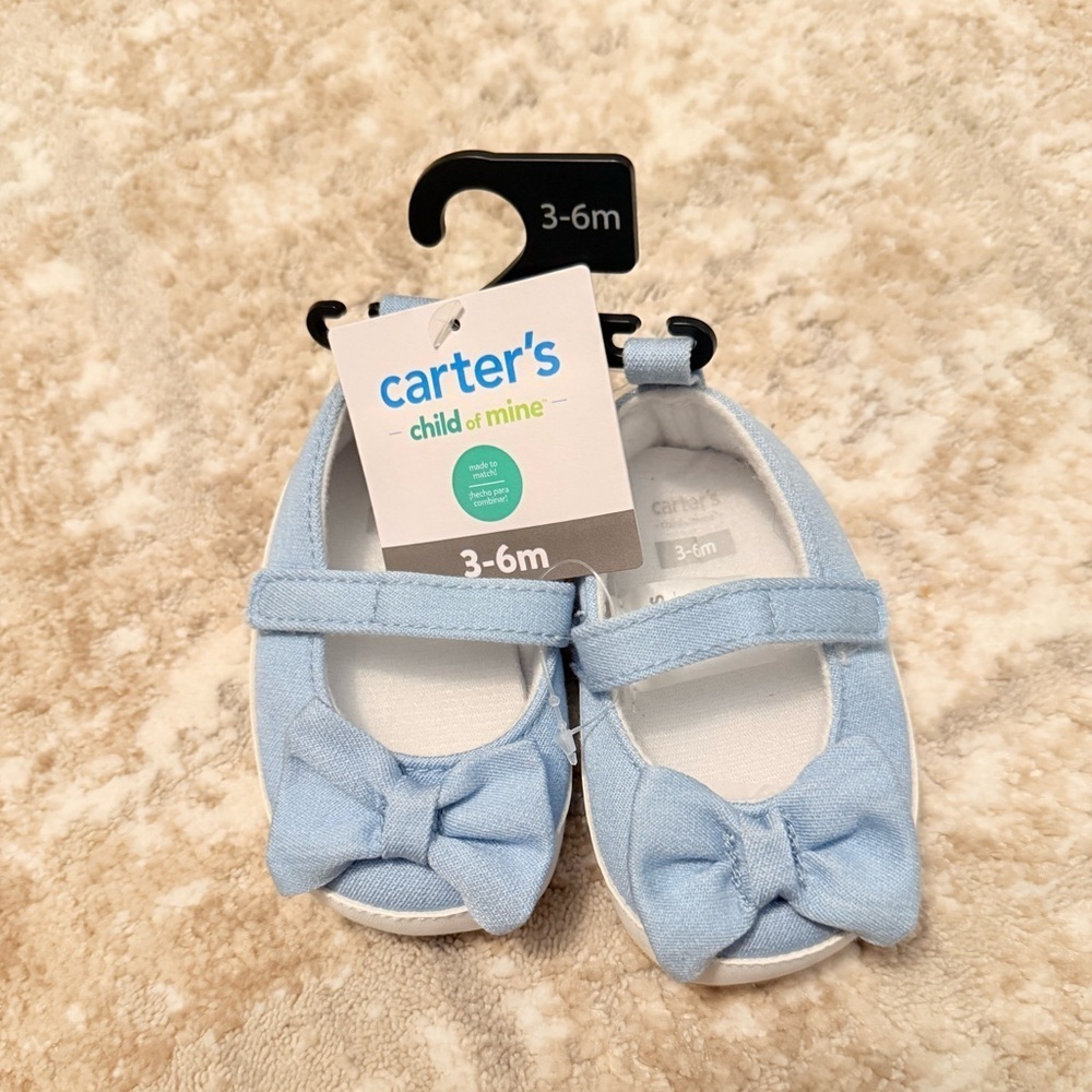 Carter's Light Blue Baby Walker Shoes with bows size 3/6M-NWT
